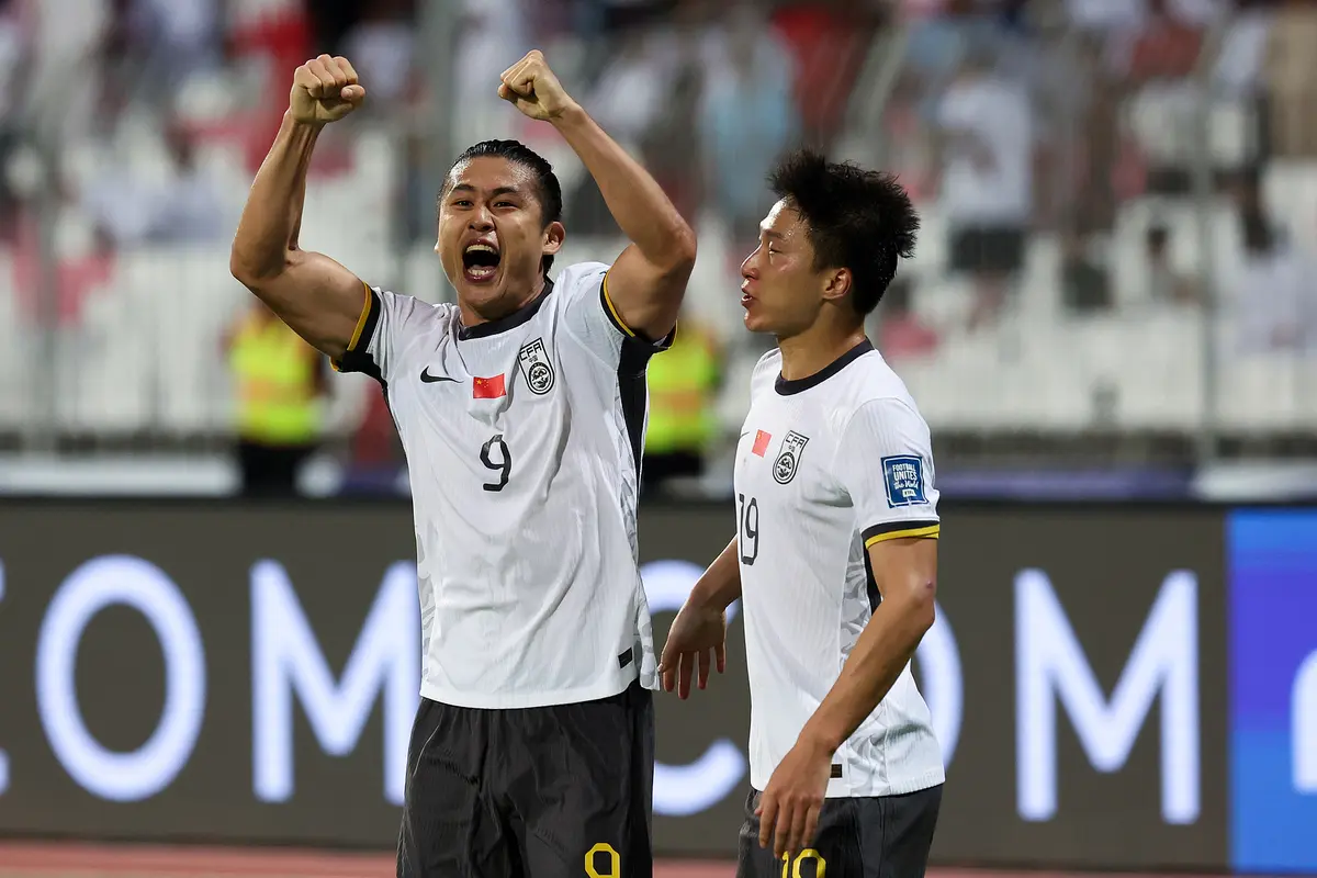 关于东亚杯-张玉宁失单刀国足0-2不敌日本遭两连败的信息