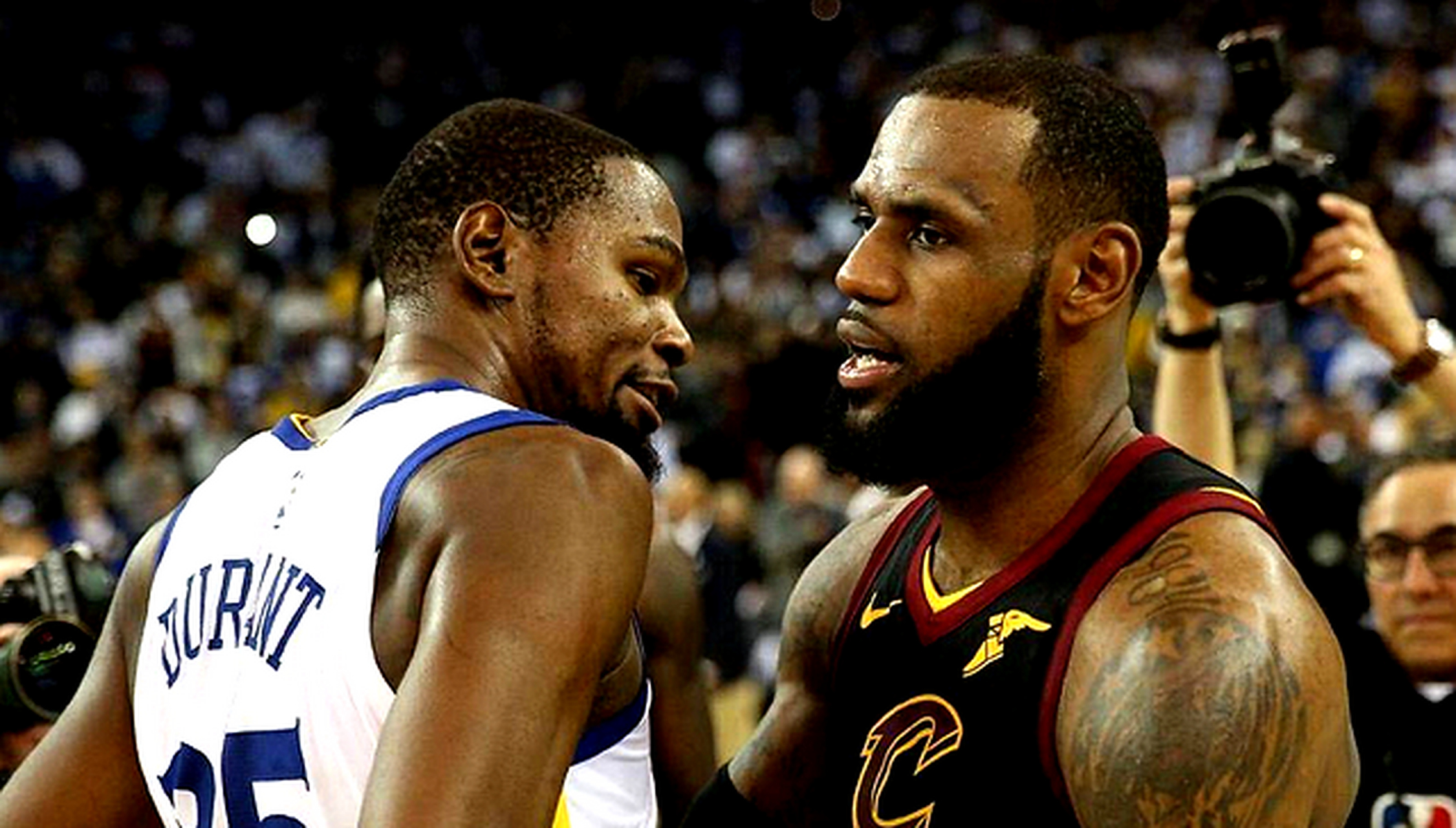 ANBO体育官方-包含nba联盟巅峰抱团的鼻祖是谁？是詹姆斯吗？的词条