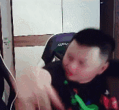 包含【直播】西卡：为什么没有有一个人敢上去开团啊？全是蛆吗都在后面看？50亮502回复英雄联盟的词条